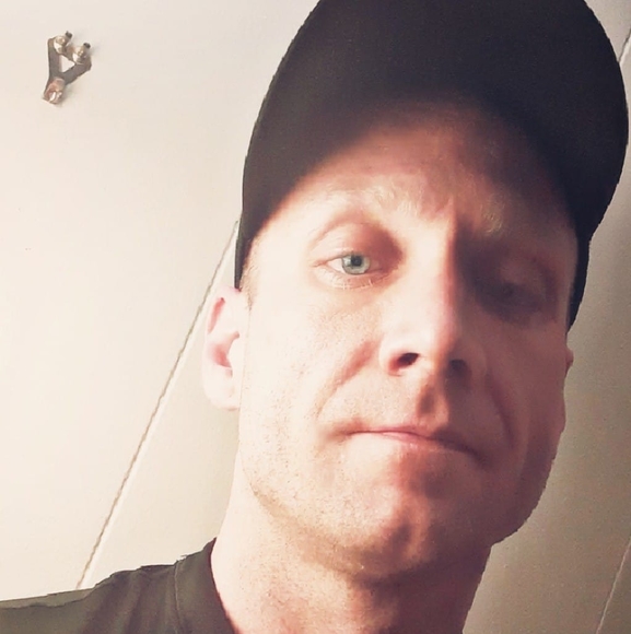 Meet your Posher, Thomas - Picture 1 of 1